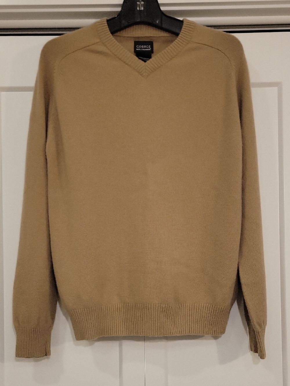 George 100% Cashmere Soft Men’s V-Neck Sweater in Camel Tan, Size S
